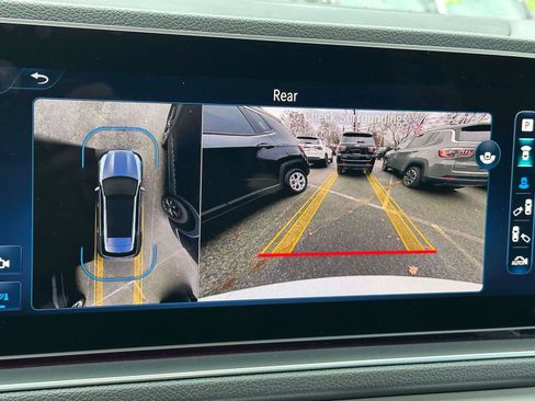 Used 2024 Mercedes-Benz GLE 450e 4MATIC image 29