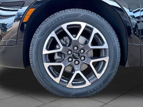 Used 2025 Chevrolet Blazer RS FWD image 12
