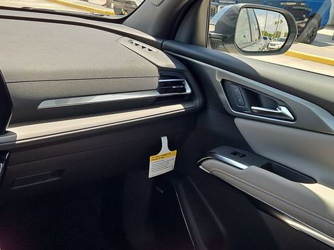 New 2026 Chevrolet Traverse LT w/ Enhanced Driving Package FWD image 10