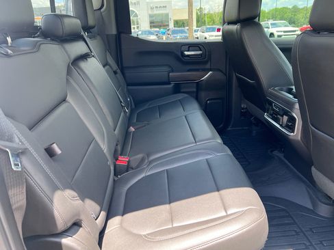 Used 2019 GMC Sierra 1500 SLT RWD image 10