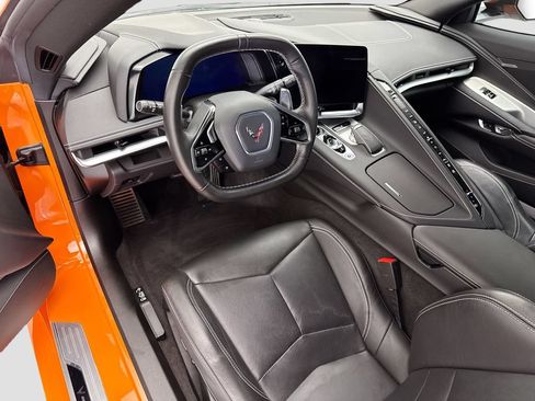 Used 2022 Chevrolet Corvette Stingray Coupe w/ 1LT RWD image 9