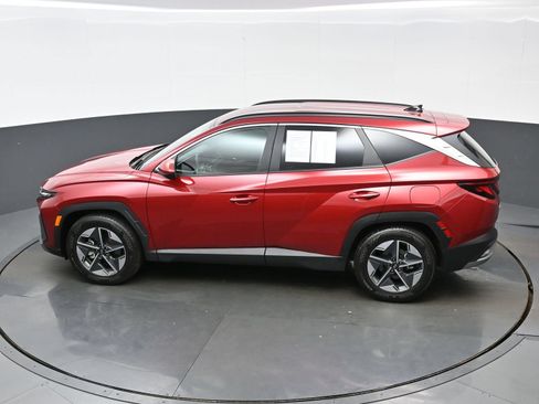 Certified 2025 Hyundai Tucson SEL FWD image 34