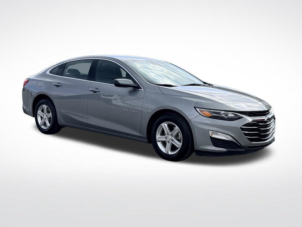 Used 2025 Chevrolet Malibu LS FWD image 8