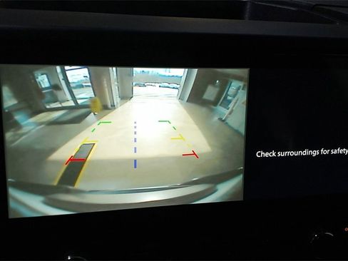 Used 2025 Nissan Frontier SV image 22