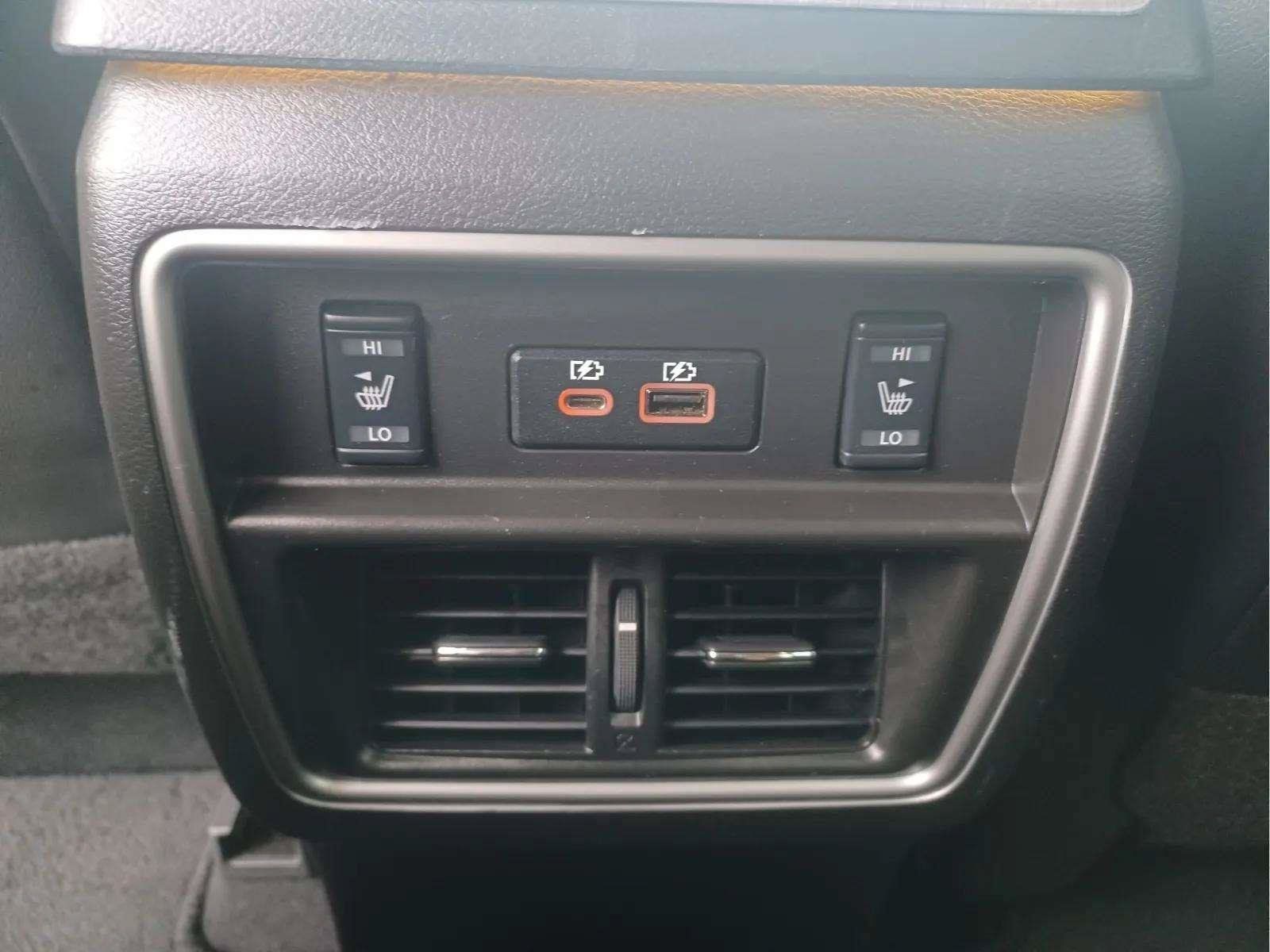 Used 2021 Nissan Murano AWD SL w/ Moonroof Package w/ SL Moonroof Package image 13