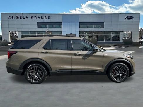 New 2026 Ford Explorer ST-Line RWD image 8