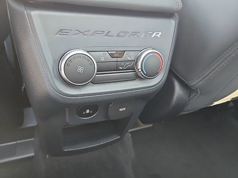 New 2025 Ford Explorer Active w/ Active Comfort Package image 27