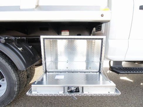 New 2024 Ford F550 4x4 Regular Cab Super Duty image 10