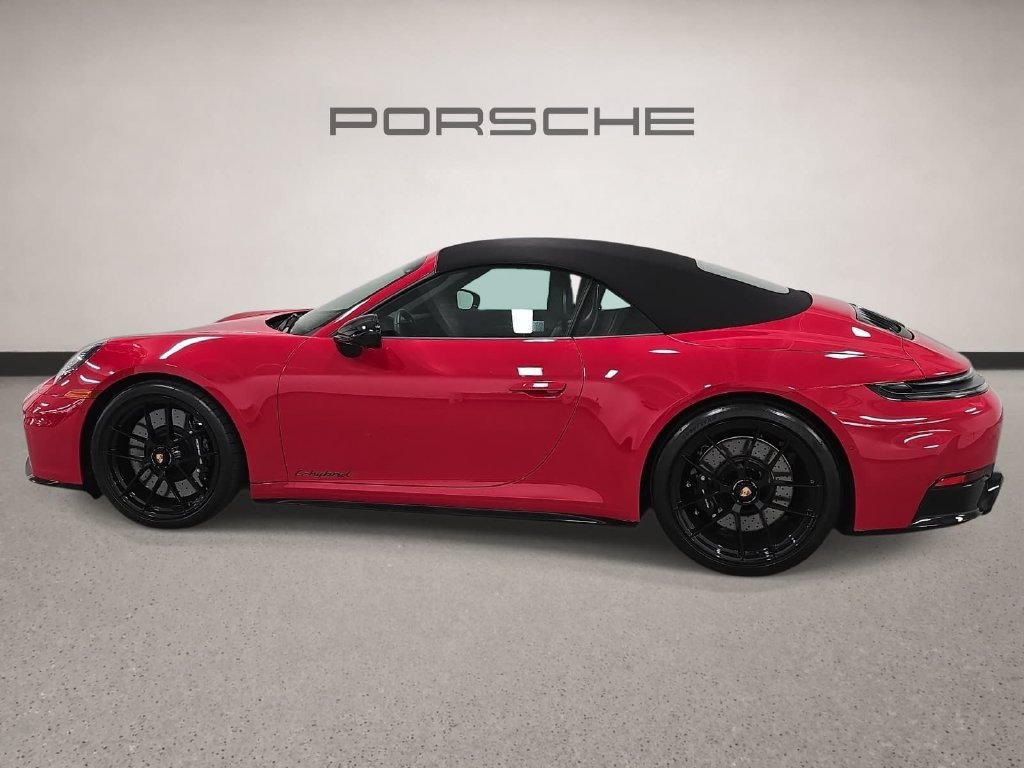 Certified 2025 Porsche 911 GTS image 2