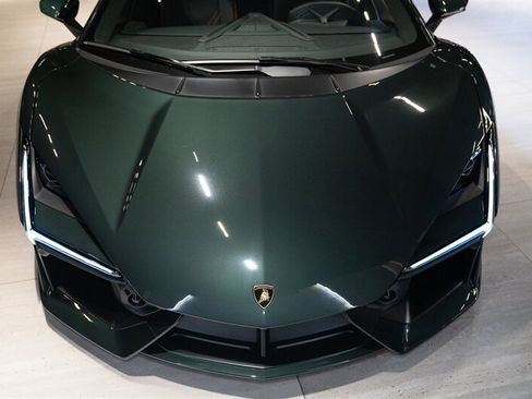 Used 2024 Lamborghini Revuelto AWD/4WD image 21