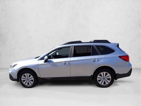 Used 2019 Subaru Outback 2.5i Premium AWD/4WD image 7