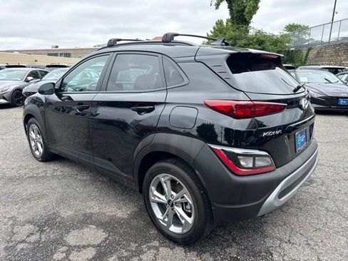 Used 2023 Hyundai Kona SEL AWD/4WD image 16