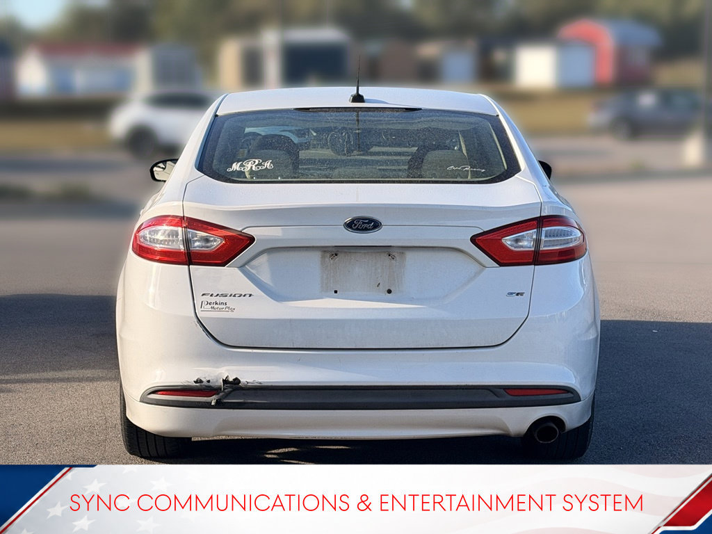 Used 2014 Ford Fusion SE FWD image 3