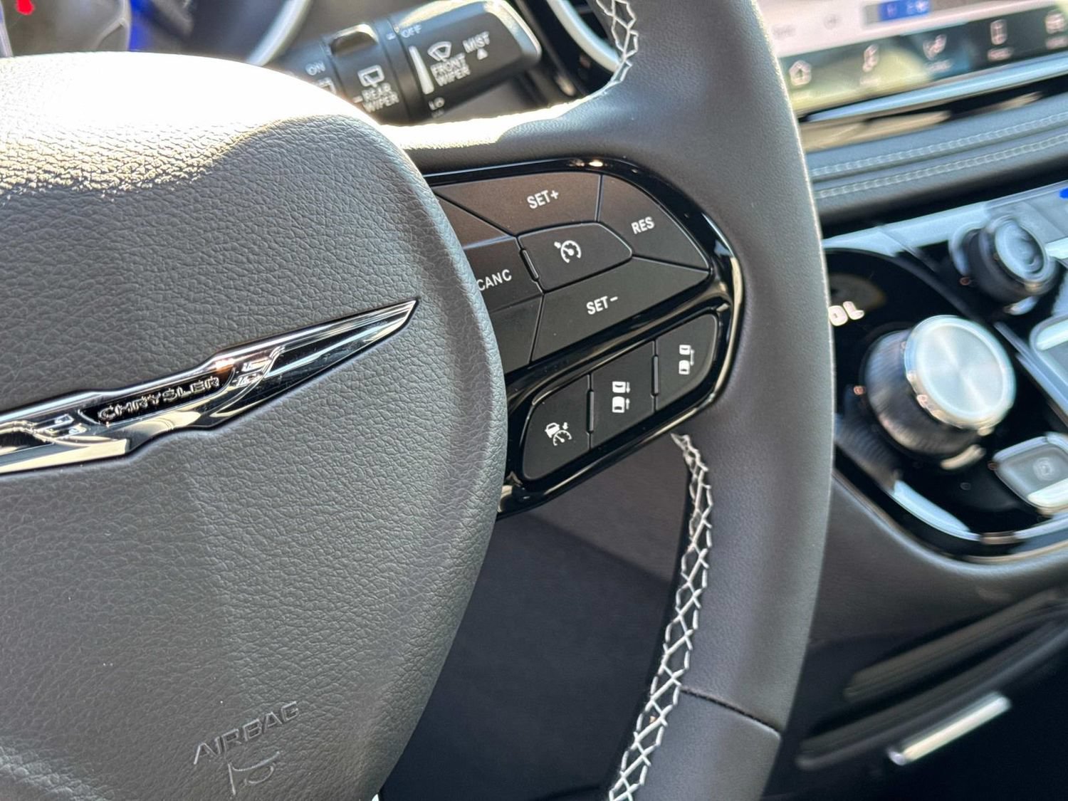 New 2026 Chrysler Pacifica Select w/ S Appearance Package FWD image 29