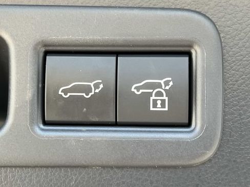 Used 2025 Lexus RX 350 Premium w/ Accessory Package (Z1) FWD image 23