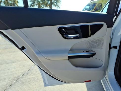 Used 2025 Mercedes-Benz C 300 Sedan image 17