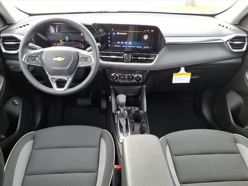 New 2026 Chevrolet TrailBlazer LT w/ Convenience Package FWD image 19