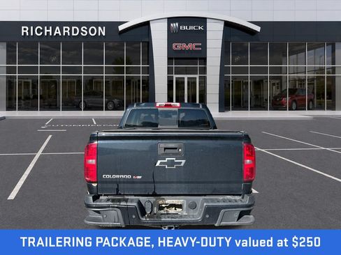 Used 2019 Chevrolet Colorado Z71 w/ Z71 Midnight Edition AWD/4WD image 4