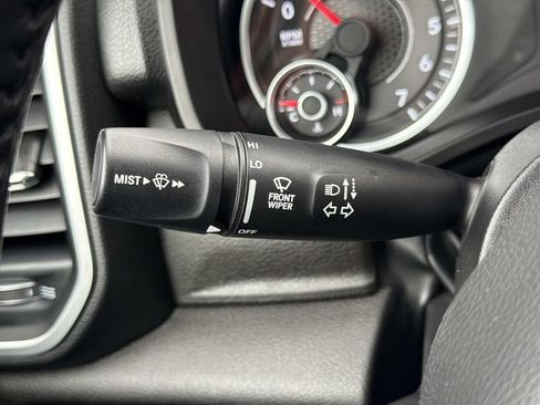 Used 2023 RAM 1500 Big Horn AWD/4WD image 9