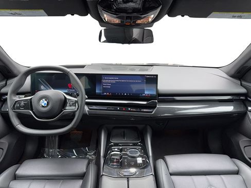 Used 2024 BMW 530i w/ Premium Package RWD image 15