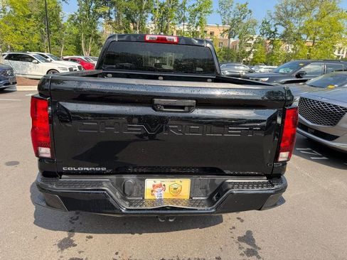 Used 2023 Chevrolet Colorado W/T RWD image 5
