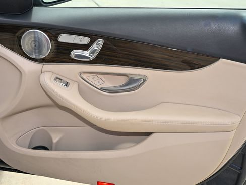 Used 2017 Mercedes-Benz C 300 4MATIC Sedan image 13