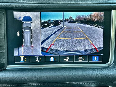 Certified 2021 GMC Yukon Denali image 15