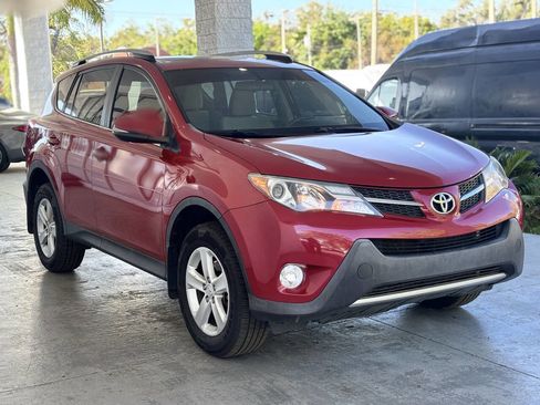 Used 2013 Toyota RAV4 XLE image 10