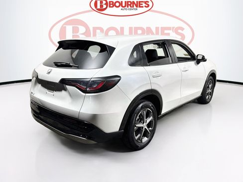 Used 2023 Honda HR-V EX-L image 10