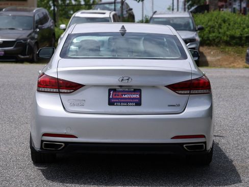 Used 2016 Hyundai Genesis 3.8 AWD/4WD image 7