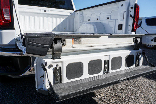 Used 2025 GMC Sierra 1500 SLT AWD/4WD image 27