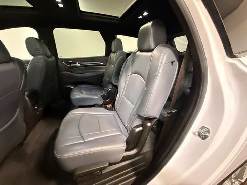 Used 2022 Buick Enclave Premium w/ Experience Buick Package AWD/4WD image 8
