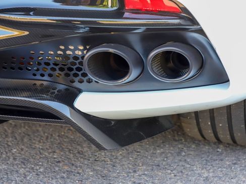 Used 2019 Aston Martin DBS Superleggera RWD image 16