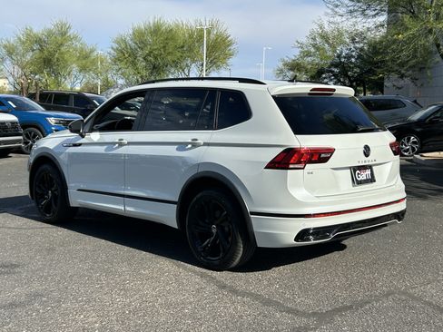Used 2023 Volkswagen Tiguan SE R-Line FWD image 3
