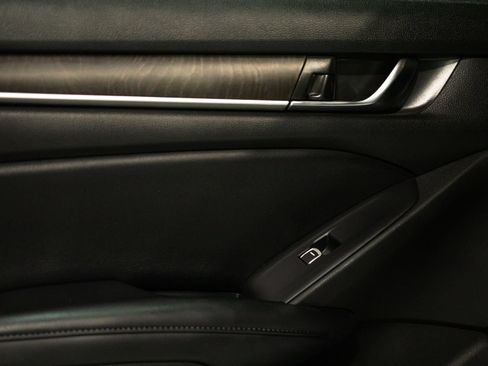 Used 2022 Honda Accord EX-L image 23