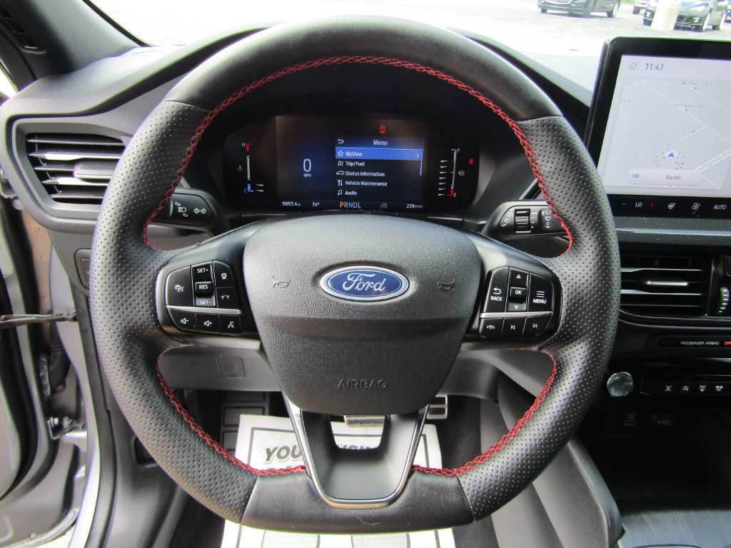 Used 2023 Ford Escape ST-Line w/ Tech Pack #1 AWD/4WD image 10