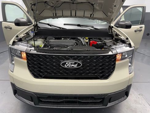 New 2025 Ford Maverick XLT w/ XLT Luxury Package image 15