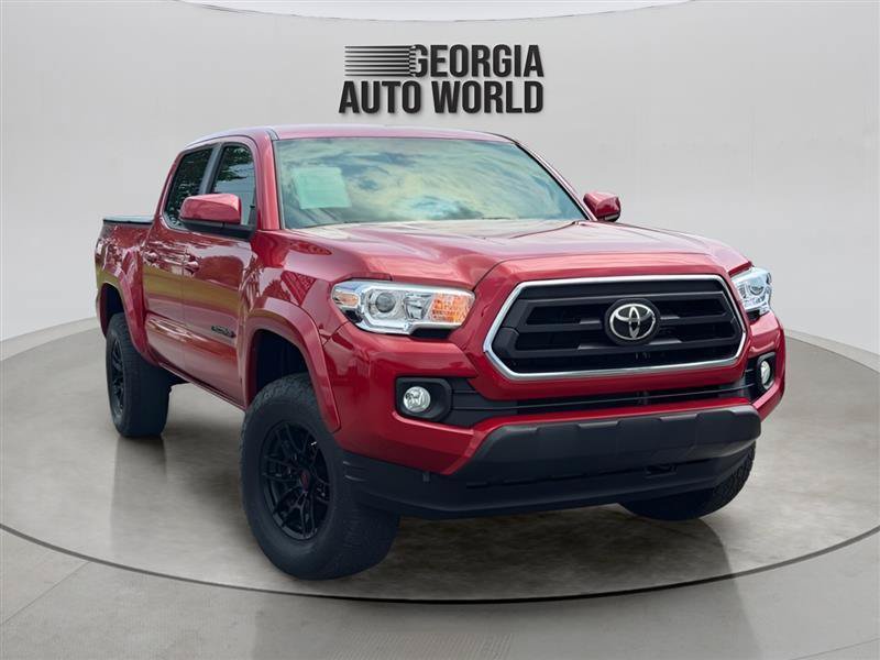 Used 2020 Toyota Tacoma SR5 AWD/4WD image 9