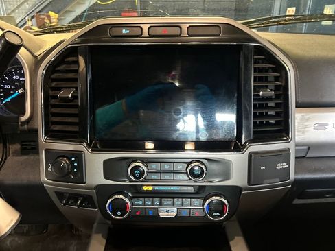 Used 2022 Ford F250 Lariat w/ Lariat Value Package image 15