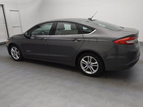 Used 2018 Ford Fusion S image 3
