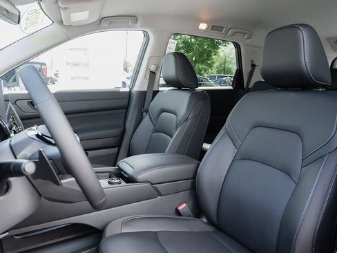 New 2026 Nissan Pathfinder SL AWD/4WD image 21