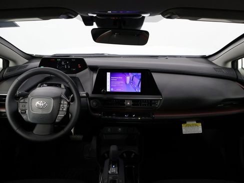 New 2026 Toyota Prius Plug-In Hybrid image 4