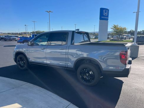New 2026 Honda Ridgeline Black Edition image 9