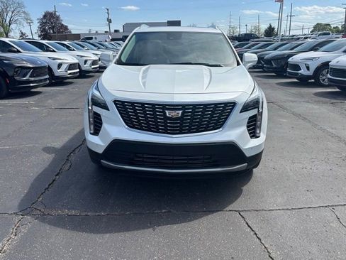 Used 2023 Cadillac XT4 Premium Luxury w/ Cold Weather Package AWD/4WD image 2