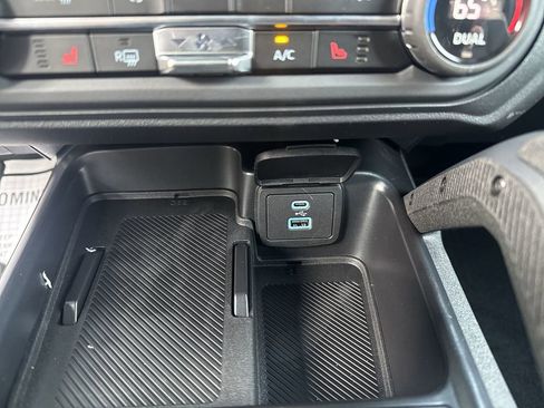 New 2025 Ford Bronco Big Bend w/ Black Diamond Package image 32