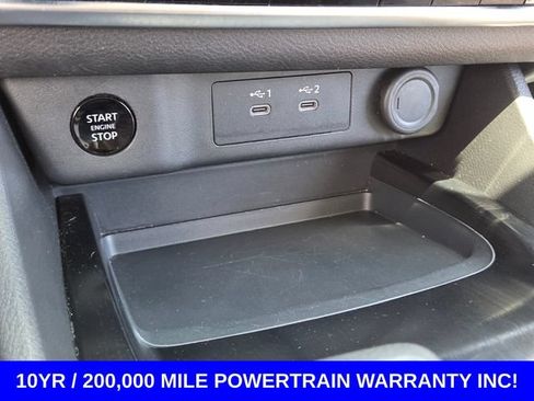 Used 2025 Nissan Rogue SV FWD image 27