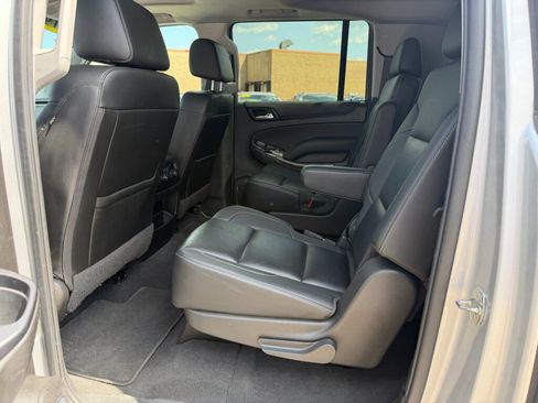 Used 2019 Chevrolet Suburban LT w/ RST Edition AWD/4WD image 8