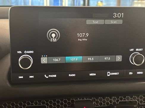 Used 2024 Honda HR-V Sport image 19