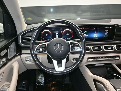 Used 2021 Mercedes-Benz GLS 450 4MATIC image 30