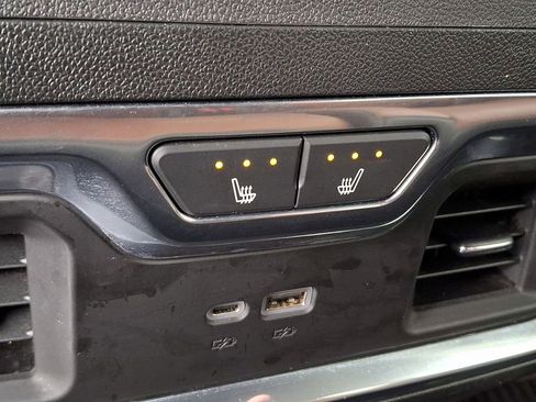 Used 2024 GMC Sierra 1500 Denali Ultimate image 11